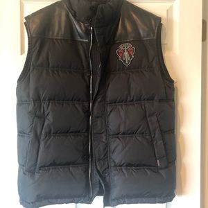 Men’s Gucci vest with leather shoulders